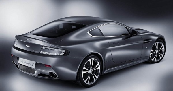 2010_aston_martin_v12_vantage_002-0203-950x650