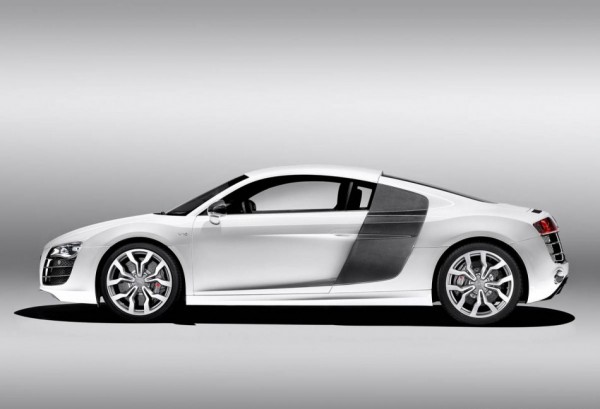 2010_audi_r8_v10_5_2_002-1208-950x673