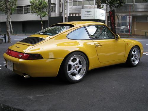 PORSCHE 911 Carrera 