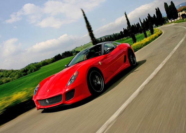 ferrari-599_gto_2011_1280x960_wallpaper_0a