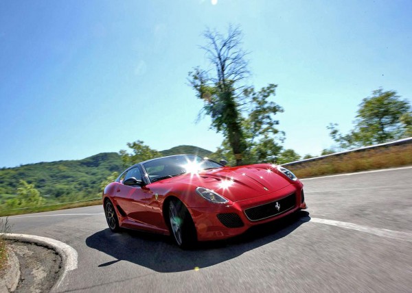 ferrari-599_gto_2011_1280x960_wallpaper_1f