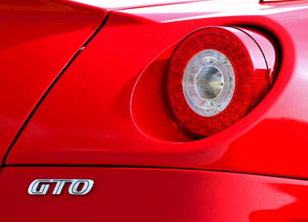 ferrari-599_gto_2011_1280x960_wallpaper_61