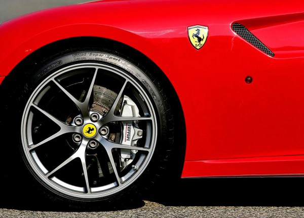 ferrari-599_gto_2011_1280x960_wallpaper_69