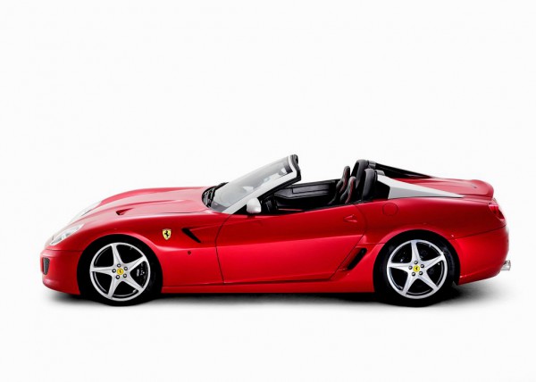 ferrari-599_sa_aperta_2011_1024x768_wallpaper_02