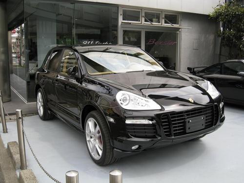 NEW PORSCHE Cayenne GTS