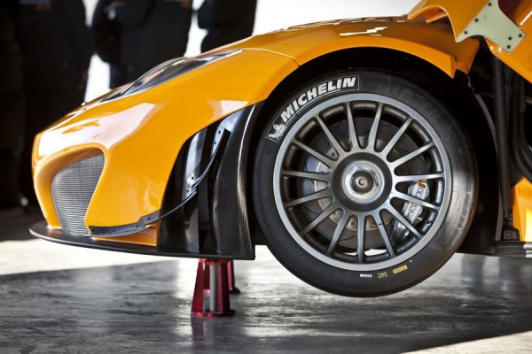 mclaren-mp4-12c-gt3-wheel