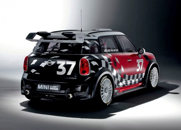 mini-wrc_2011_1024x768_wallpaper_04